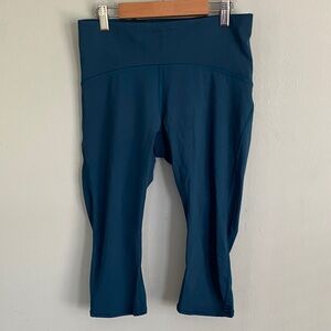 Lululemon Women’s Teal Blue Capri Length Leggings Size 8